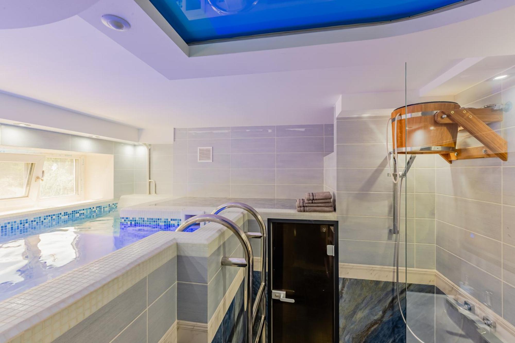 Luxury Apartment With Pool And Hammam Kiev Esterno foto